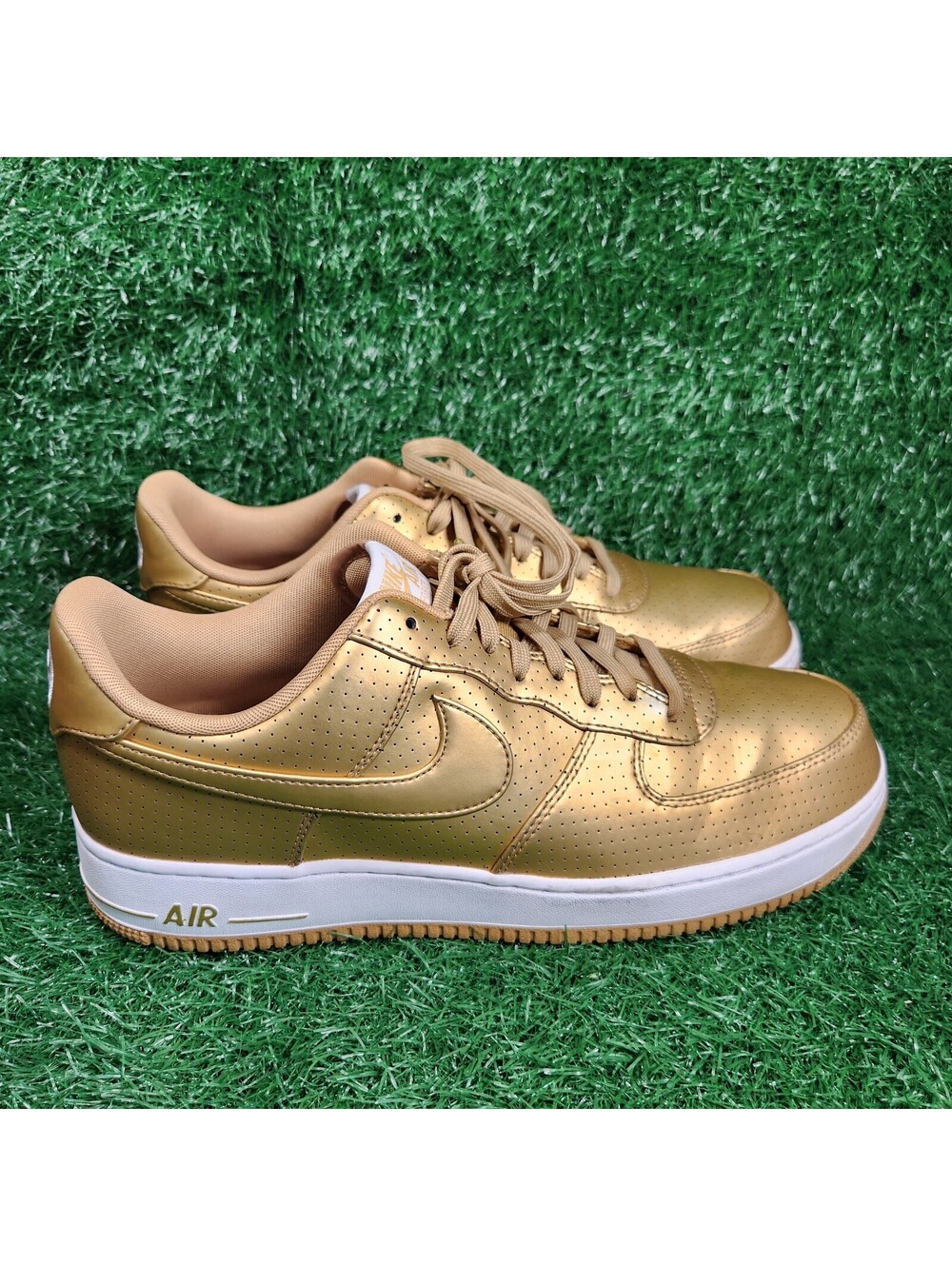 Nike Air Force 1 '07 LV8 Metallic Gold/White Low Top Sneakers 718152-700 Sz 13